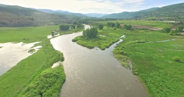 Flygfoto över Coloradofloden — Stockvideo