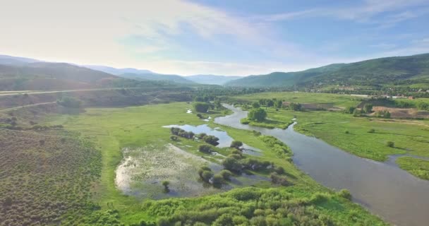 Luchtfoto van Colorado River — Stockvideo