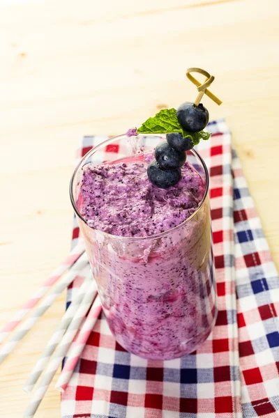 Frischer Blueberry-Smoothie — Stockfoto