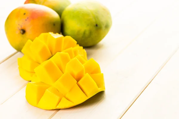 Fresh organic mango — Stock Photo, Image