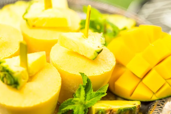 Popsicles made with mango, pineapple and coconut milk — Stock Photo, Image