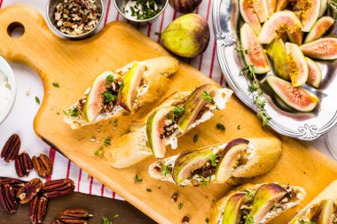 incir bruschetta organik California incir ile