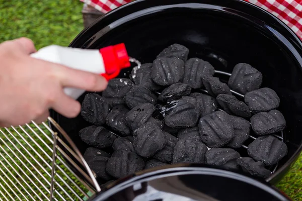 Summer picnic with small charcoal grill — Stock Photo, Image