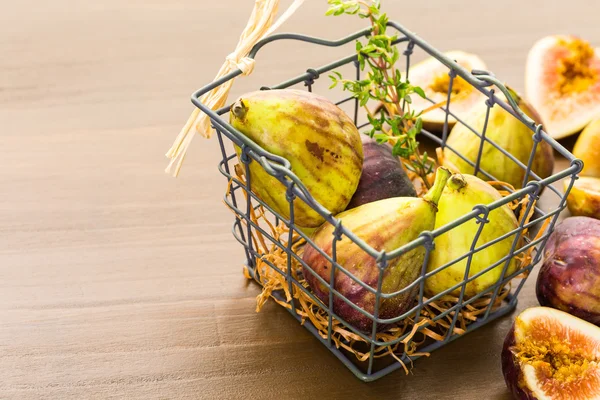 Organic California figs — Stock Photo, Image