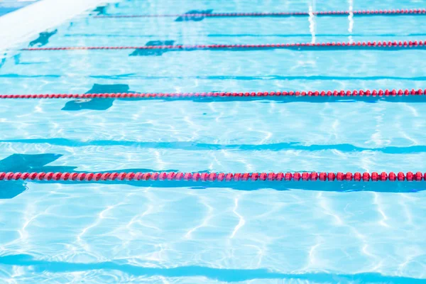 Kids swim meet in outdoor pool — Stock Photo, Image