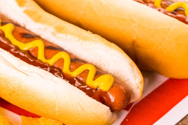 Hot dog alla griglia — Foto Stock