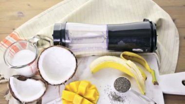 Mango muz smoothie chia tohum ile