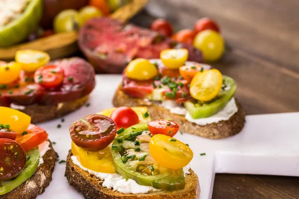 Heirloom Tomatoes sandwiches — Stock Photo, Image