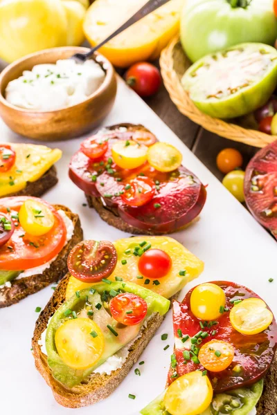 Heirloom Tomatoes sandwiches — Stock Photo, Image