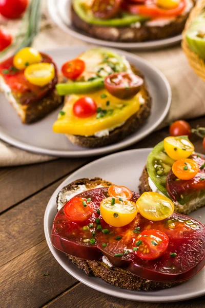 Heirloom Tomatoes sandwiches — Stock Photo, Image