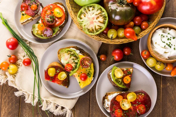 Heirloom tomaten broodjes — Stockfoto