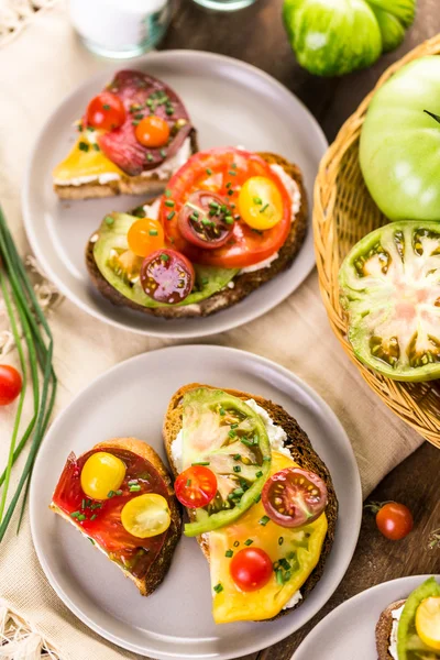 Heirloom Tomatoes sandwiches — Stock Photo, Image