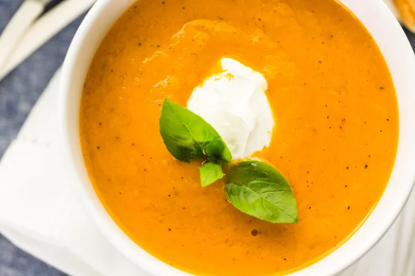 Gebratene Tomatensuppe — Stockfoto