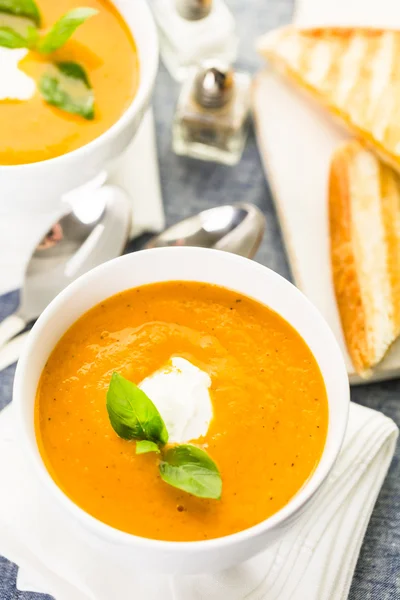 Gebratene Tomatensuppe — Stockfoto