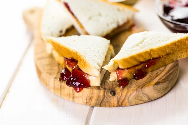 Сэндвич с арахисовым маслом и желе — стоковое фото