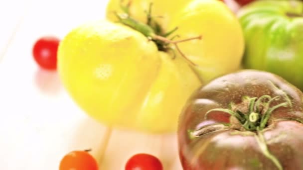 Freshly picked heirloom tomatoes — Stock Video