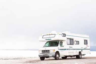 Kamyonet ve karavan Bonneville tuz Flats için seyahat