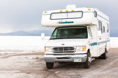 Kamyonet ve karavan Bonneville tuz Flats için seyahat