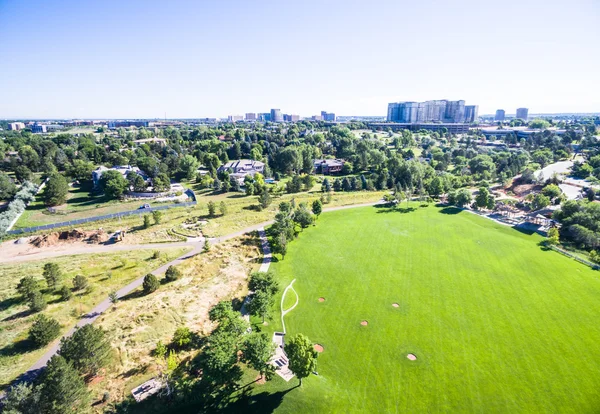 Vue sur le parc urbain — Photo