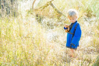 küçük çocuk Rus kostüm