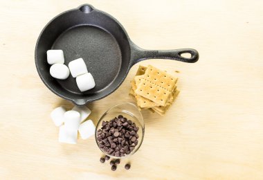Smores DIP büyük marshmallow ile