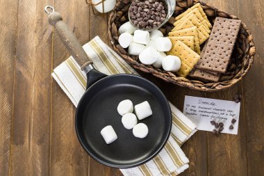 Smores DIP büyük marshmallow ile