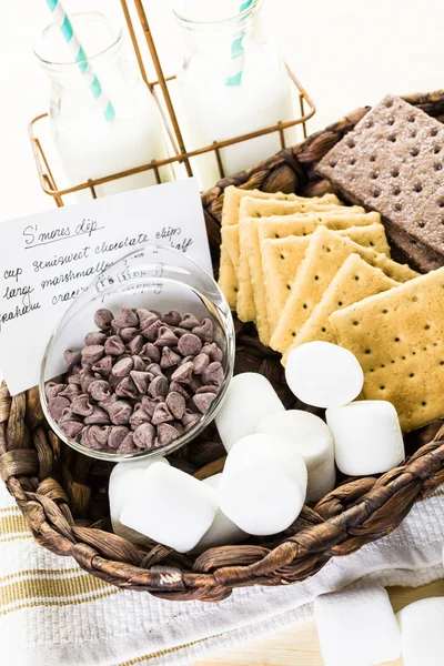 Smores dip with large marshmallows — Stock Photo, Image