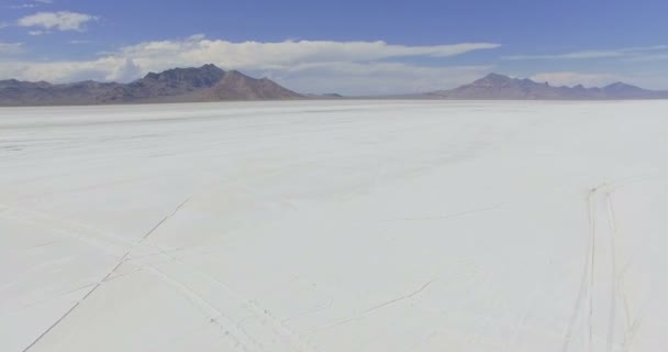 Bonneville Salt Flats — Stockvideo