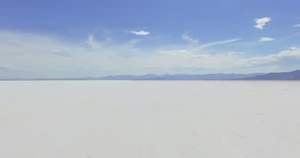 Bonneville Salt Flats — Stockvideo