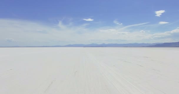 Bonneville Salt Flats — Stockvideo