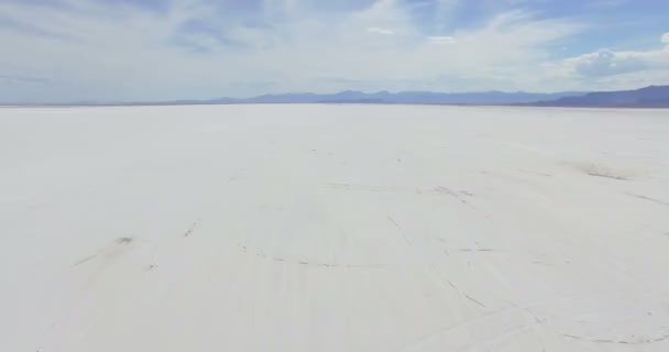 Bonneville Salt Flats — Stockvideo