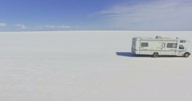 Kamyonet ve karavan Bonneville tuz Flats için seyahat