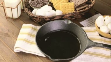Smores DIP büyük marshmallow ile