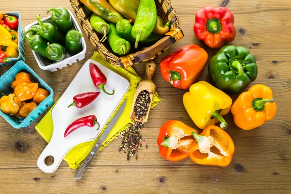 Organic peppers on the table — Stock Photo, Image