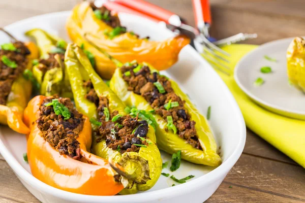 Pimentos recheados com baixas calorias — Fotografia de Stock