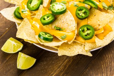 Vejetaryen Nacho tortilla cips ile