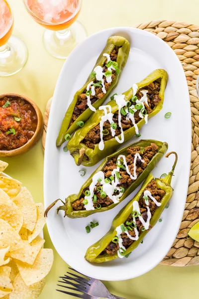 Chipotle beef and bean stuffed chile peppers — Stok Foto