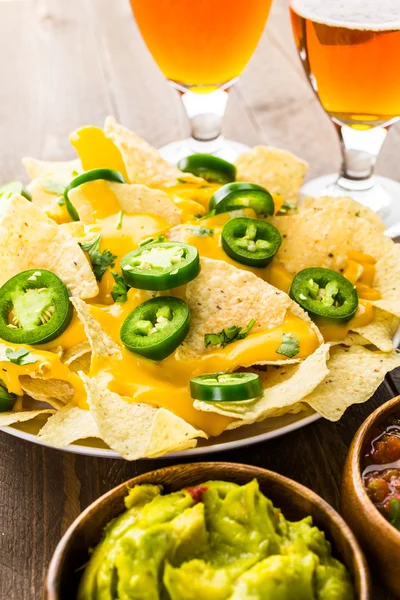 Nachos vegetarianos con chips de tortilla — Foto de Stock