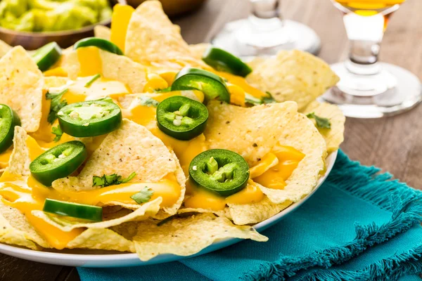 Vegetarian nachos with tortilla chips — Stock Photo, Image