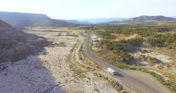 Grand Mesa doğal dolaşık yol Grand Junction yakınındaki dağ — Stok video