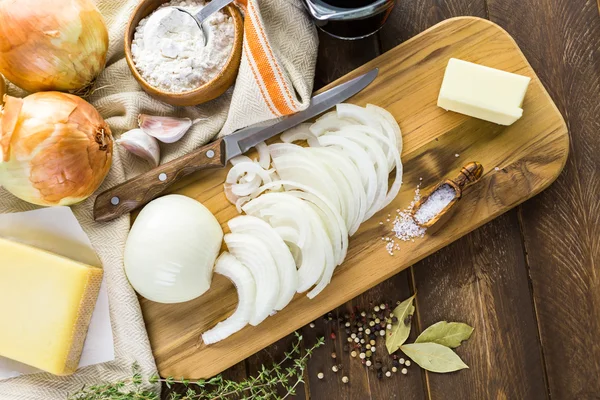 Zutaten für französische Zwiebelsuppe — Stockfoto