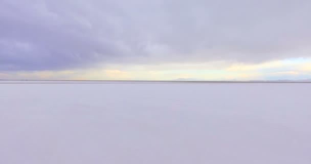 Bonneville Salt Flats — Stockvideo