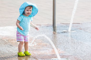 Splash park kız bebek