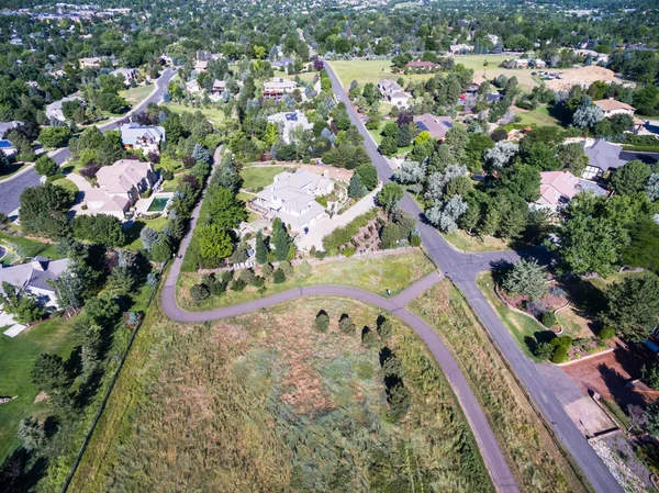 Vista aérea da área residencial, Casas de luxo — Fotografia de Stock