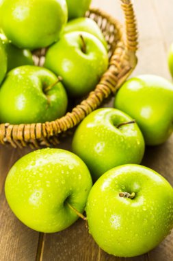 Organik Granny Smith elma