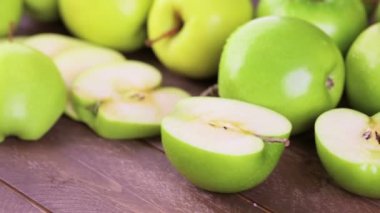 Taze organik elma aldı