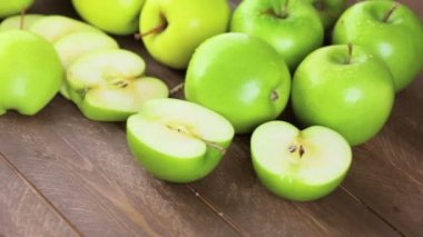 Taze organik elma aldı