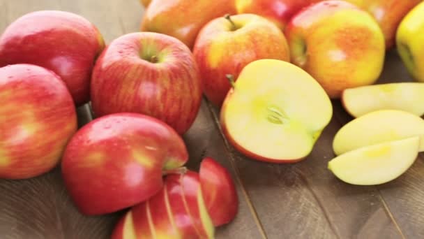 Freshly picked organic apples — Stock Video