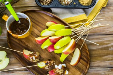 Karamelli elma Topingler