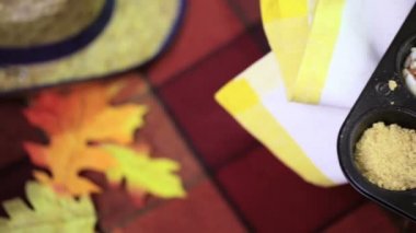 taze karamelli elma dilimleri